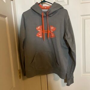 Under Armour Sweatshirt